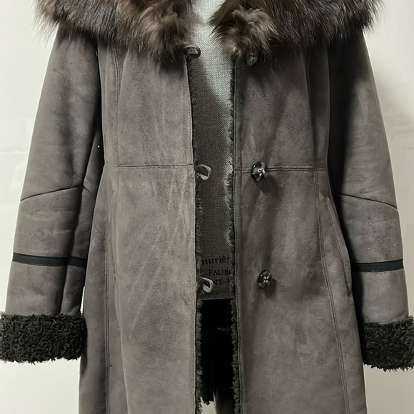 LAUNDRY NWOT Faux Shearling and Fur Coat Taupe, Size M - Picture 8 of 13